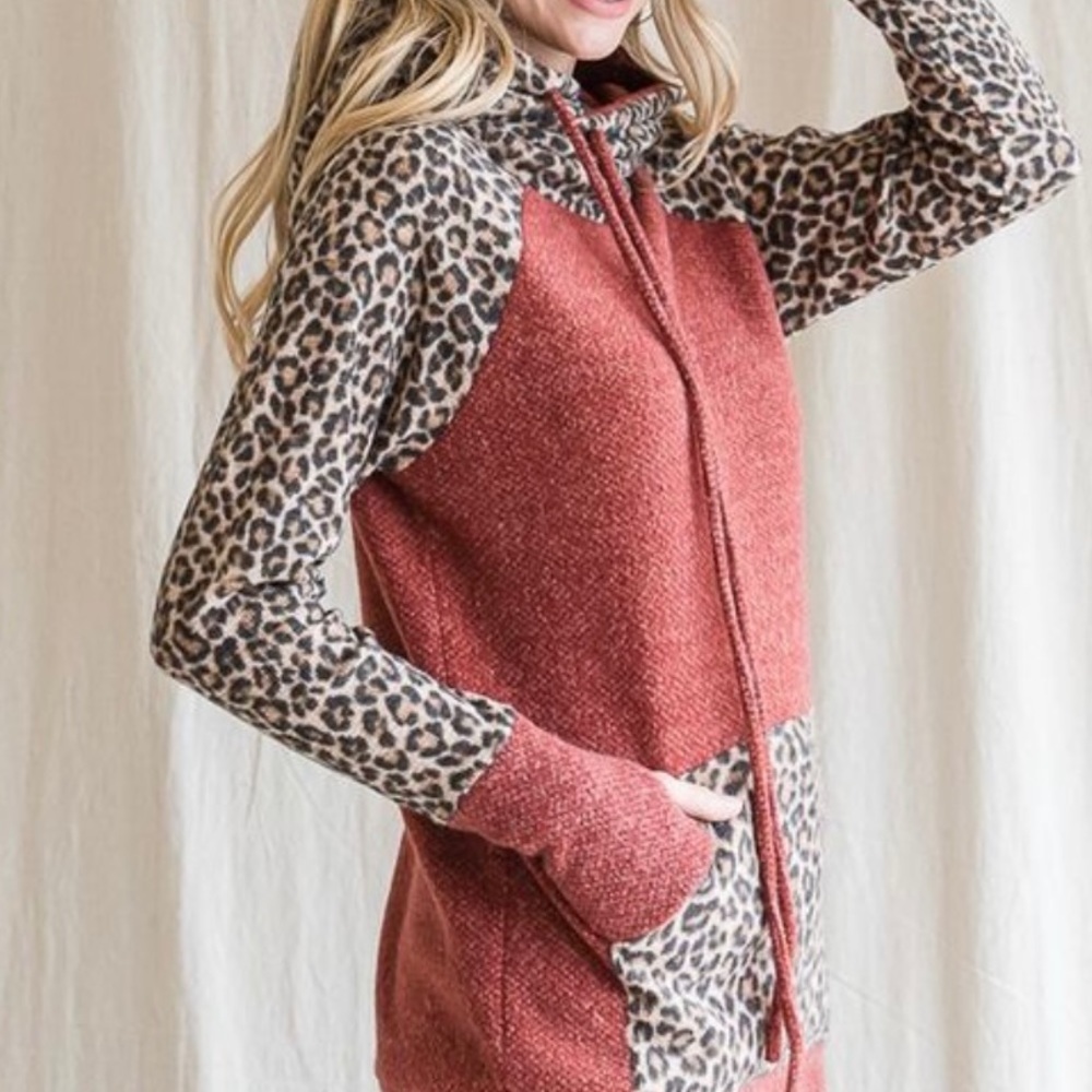 NWT Rust/Leopard Print Turtleneck Hoodie Sweater - Picture 3 of 9